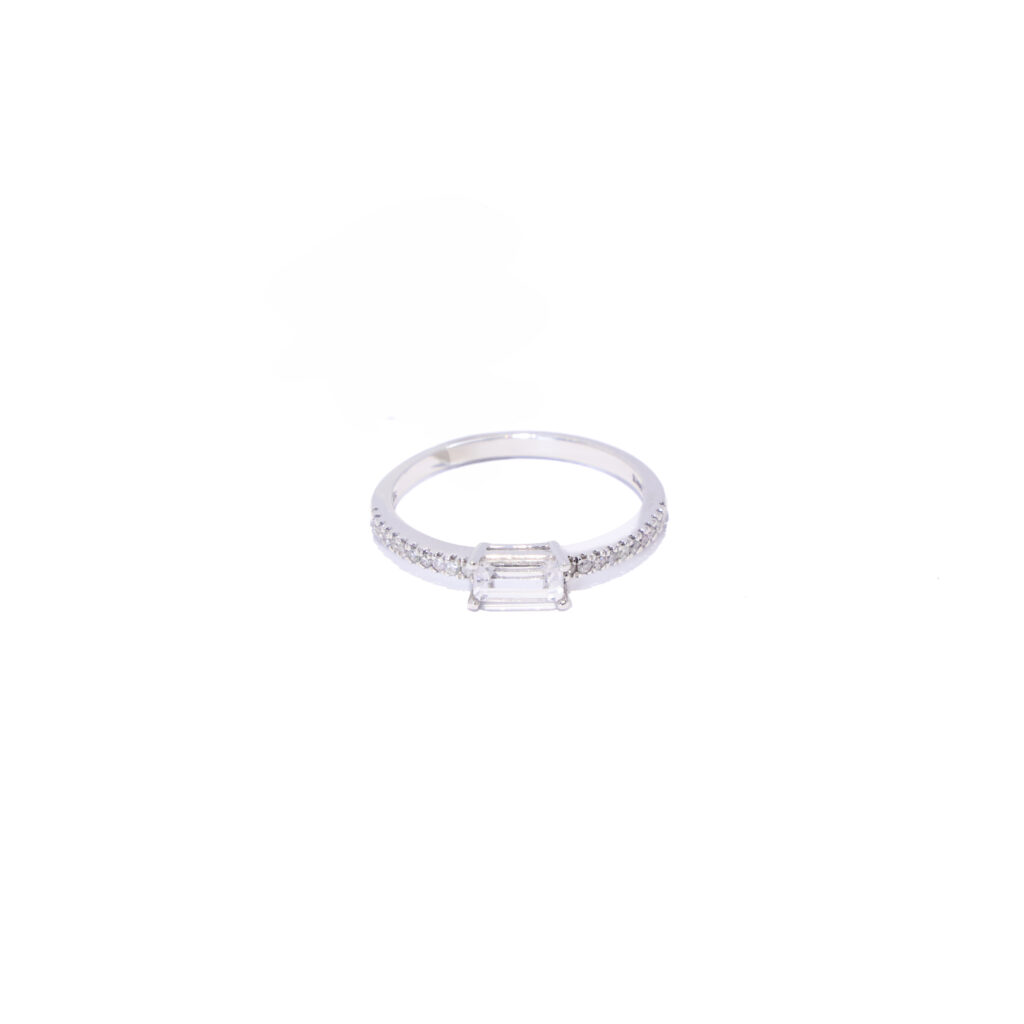 Anillo Aquamarina y Diamantes